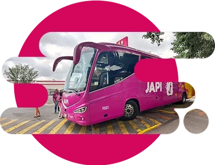 autobús JAPI estacionado